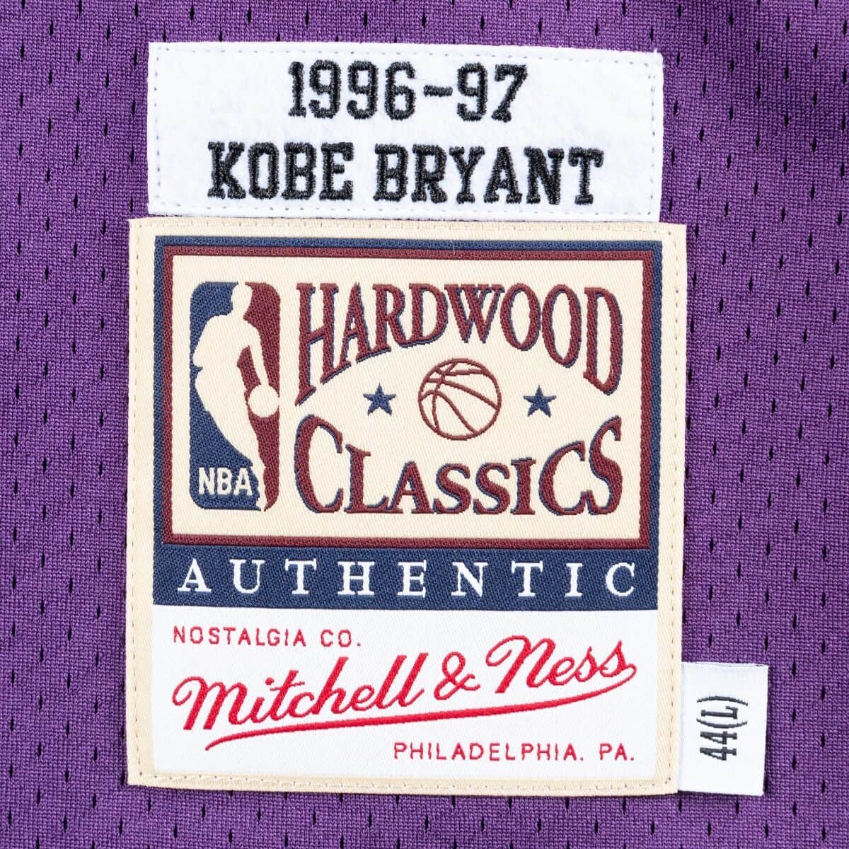 MITCHELL AND NESS Los Angeles Lakers Kobe Bryant 1996-97 Alternate  Authentic Jersey AJY4GS18090-LALROYA96KBR - Shiekh