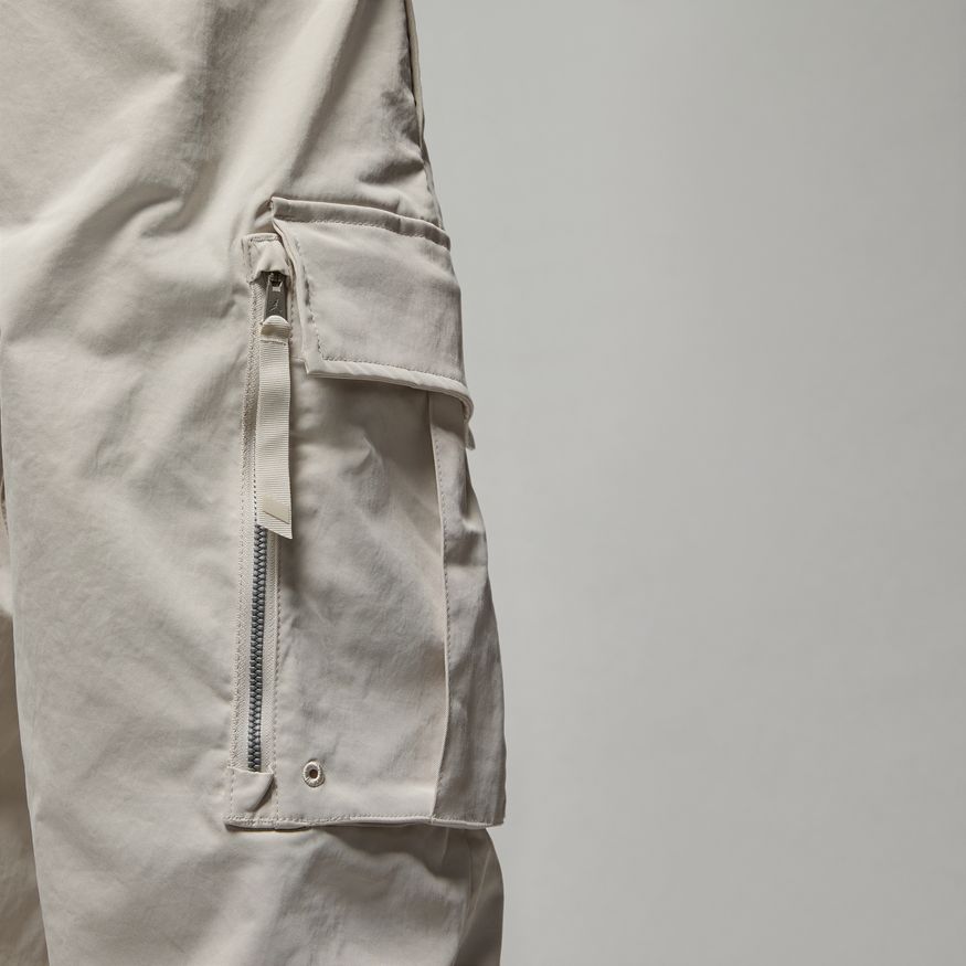 Buy now Jordan M J ESS STMT UTILITY PANT - DH9069 - Jordan Vault